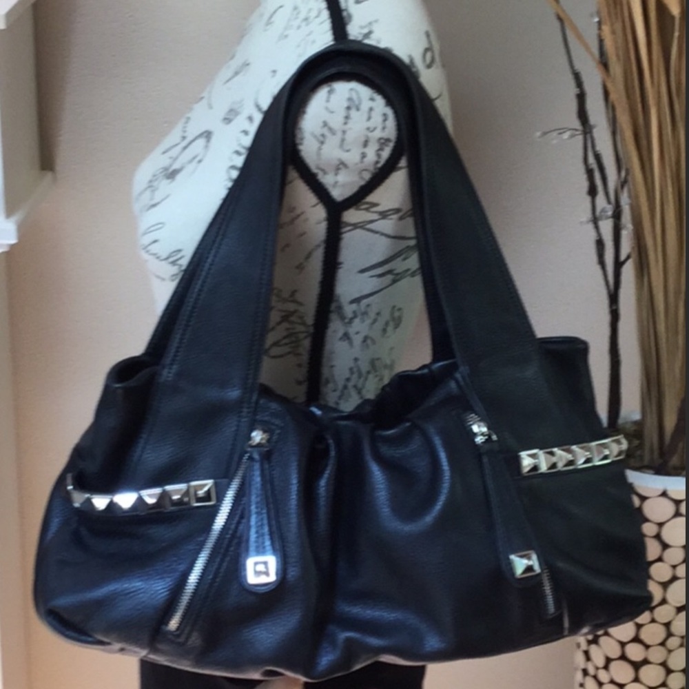 B.Makowsky genuine black leather handbag EUC